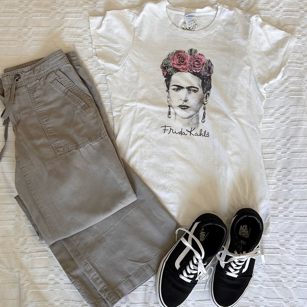 White Frida Kahlo Tshirt
